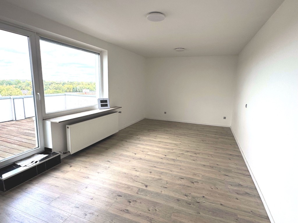 Schönes u. renoviertes Büro m. Küche u. Bad