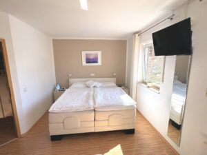Schlafzimmer (1)