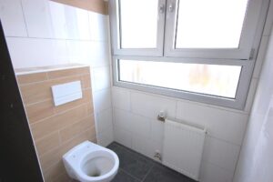 Herren-WC neu