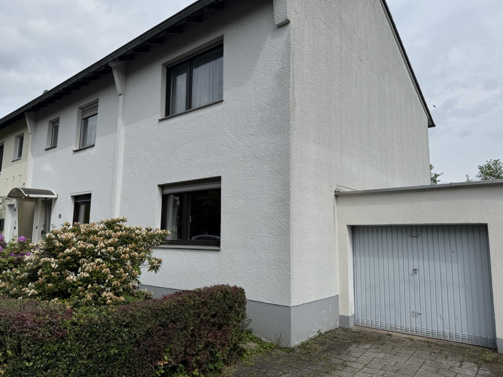 Straßenansicht (3)