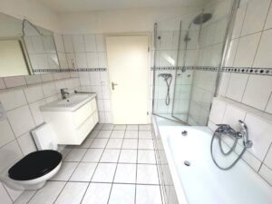 Dusch-/Wannenbad (2)