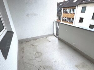2. Balkon (Loggia / Südseite)