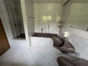 Dusch-/Wannenbad EG (3)