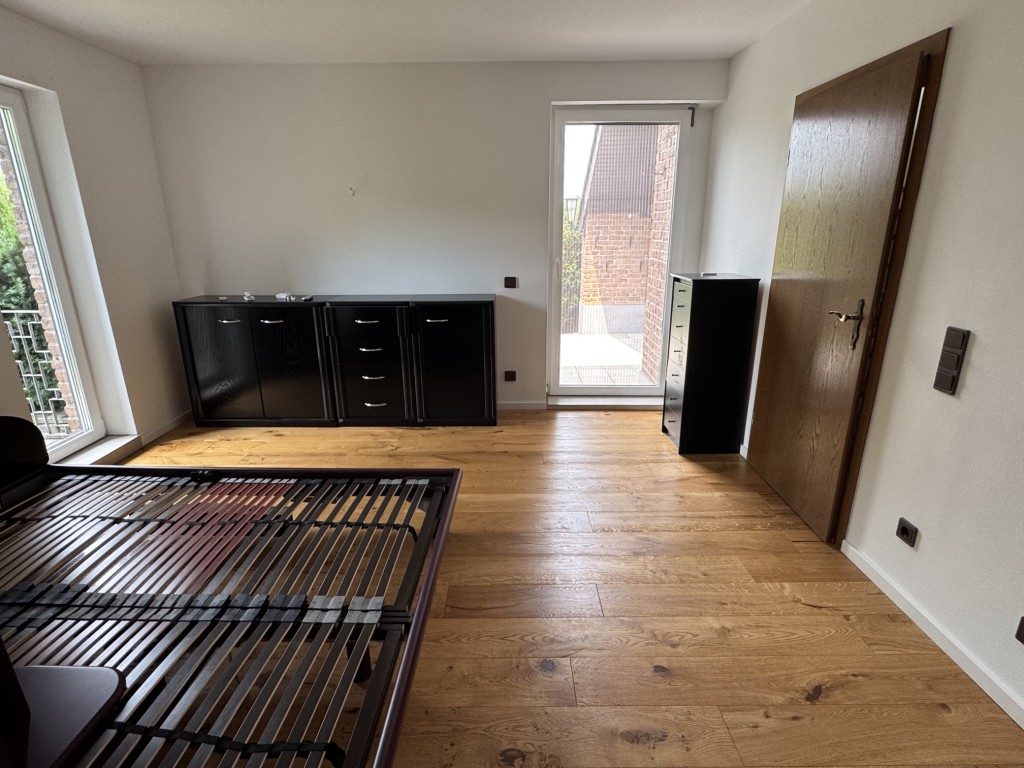 Schlafzimmer (2)