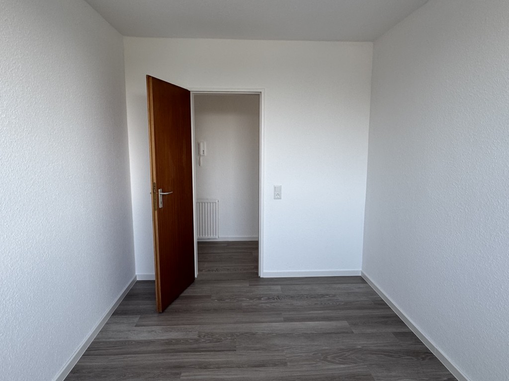 Kinder-/Arbeitszimmer (2)