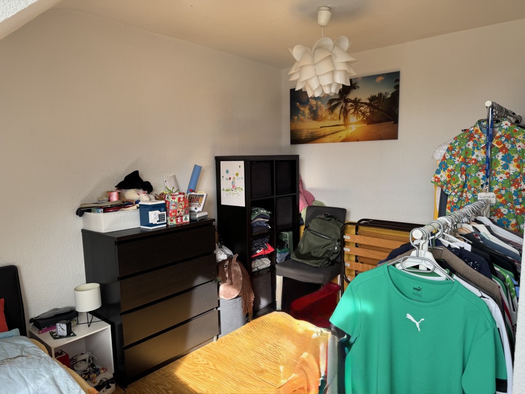 Schlafzimmer (2)